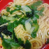 創味シャンタンで醤油ラーメンのスープ